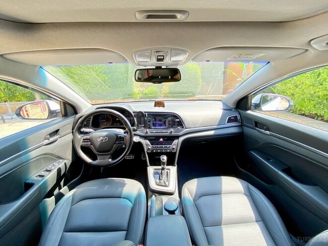 Hyundai Elantra 2017, 172,000 km - 2.0 l - Bakı