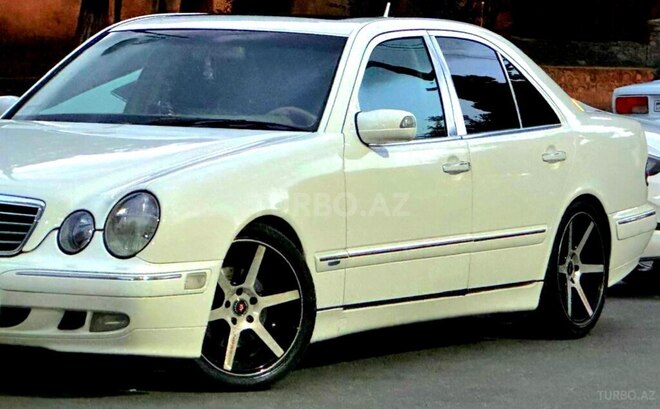 Mercedes E 320 2000, 440,198 km - 3.2 l - Şəki