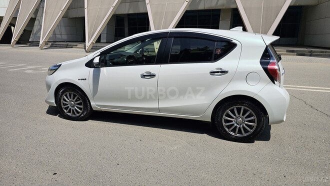 Toyota Aqua 2018, 32,586 km - 1.5 l - Bakı
