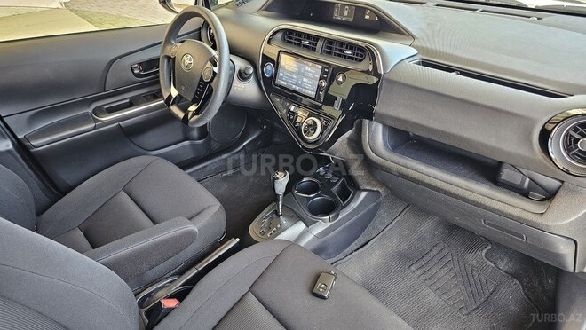 Toyota Aqua 2018, 32,586 km - 1.5 l - Bakı