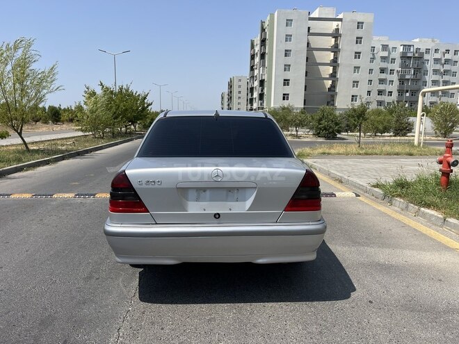 Mercedes C 200 2000, 265,000 km - 2.0 л - Bakı