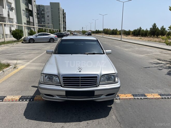Mercedes C 200 2000, 265,000 km - 2.0 л - Bakı