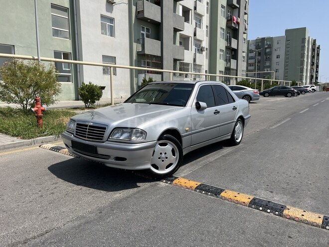 Mercedes C 200 2000, 265,000 km - 2.0 л - Bakı