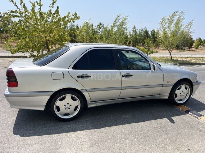 Mercedes C 200 2000, 265,000 km - 2.0 л - Bakı