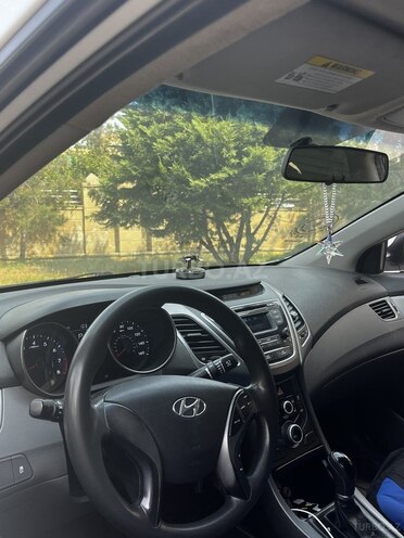 Hyundai Elantra 2014, 225,308 km - 1.8 л - Ucar