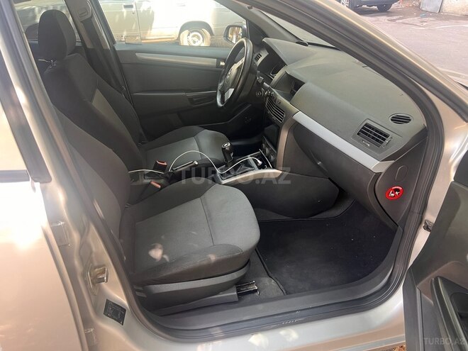 Opel Astra 2006, 296,000 km - 1.3 l - Bakı