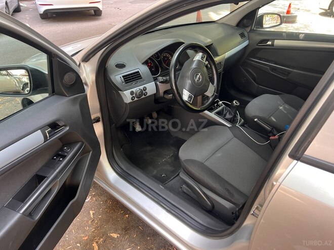 Opel Astra 2006, 296,000 km - 1.3 l - Bakı