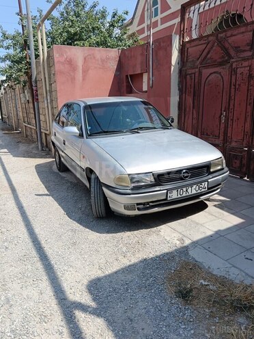 Opel Astra 1997, 427,000 km - 1.7 l - Bakı