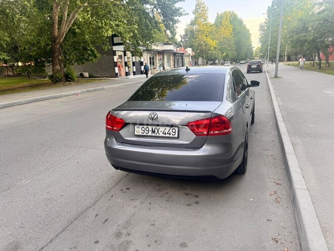 Volkswagen Passat 2014, 215,652 km - 1.8 l - Tovuz
