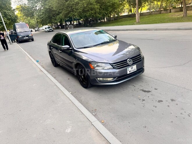Volkswagen Passat 2014, 215,652 km - 1.8 l - Tovuz