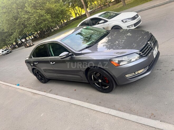 Volkswagen Passat 2014, 215,652 km - 1.8 l - Tovuz