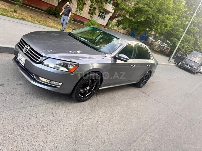 Volkswagen Passat 2014, 215,652 km - 1.8 l - Tovuz