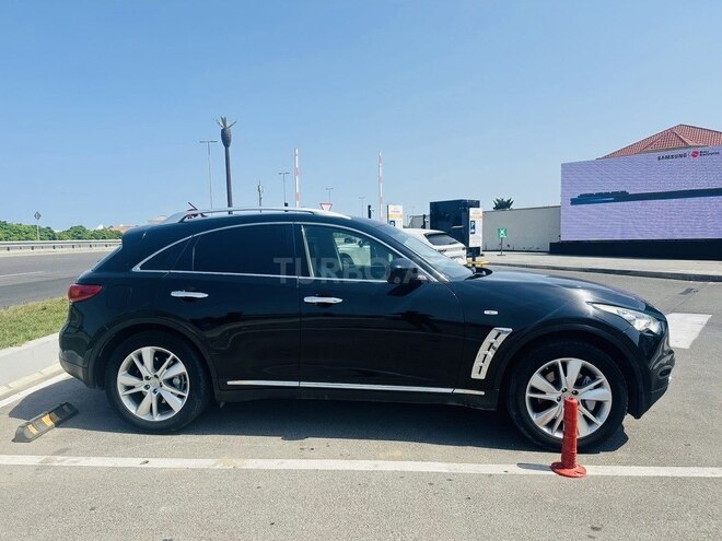 Infiniti QX70 2014, 220,000 km - 3.7 l - Bakı