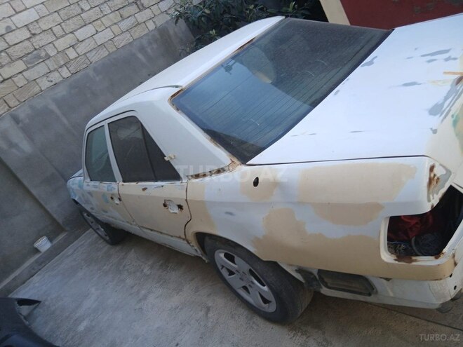 Mercedes E 260 1990, 300,000 km - 2.6 l - Bakı