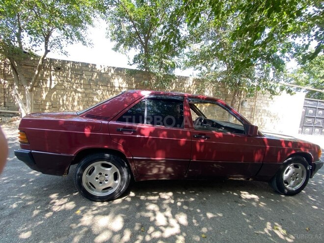 Mercedes 190 1991, 425,164 km - 1.8 л - Bakı