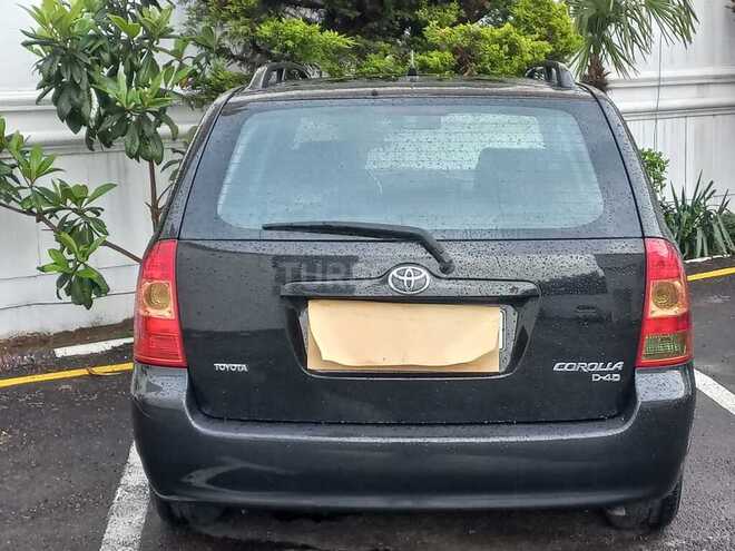 Toyota Corolla 2006, 310,000 km - 1.4 l - Bakı