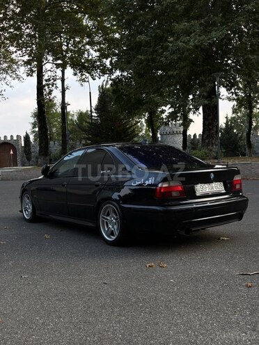 BMW 540 2001, 355,000 km - 4.4 l - İsmayıllı