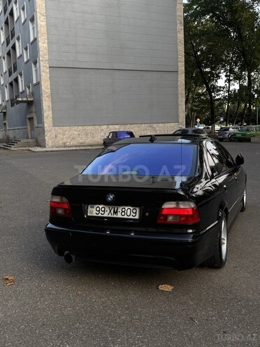 BMW 540 2001, 355,000 km - 4.4 l - İsmayıllı