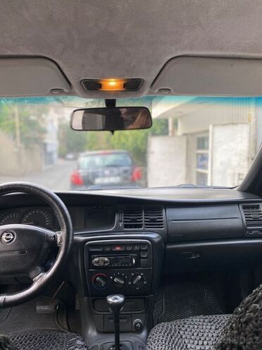 Opel Vectra 1996, 400,000 km - 1.8 l - Bakı