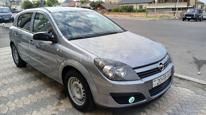 Opel Astra 2004, 465,000 km - 1.4 л - Gəncə