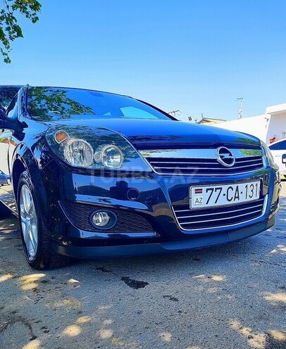 Opel Astra 2010, 215,000 km - 1.4 l - Bakı