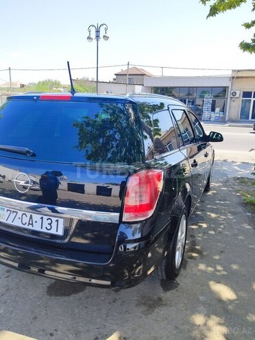 Opel Astra 2010, 215,000 km - 1.4 l - Bakı
