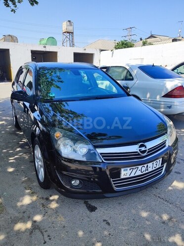 Opel Astra 2010, 215,000 km - 1.4 l - Bakı