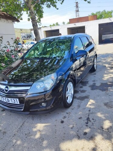 Opel Astra 2010, 215,000 km - 1.4 l - Bakı