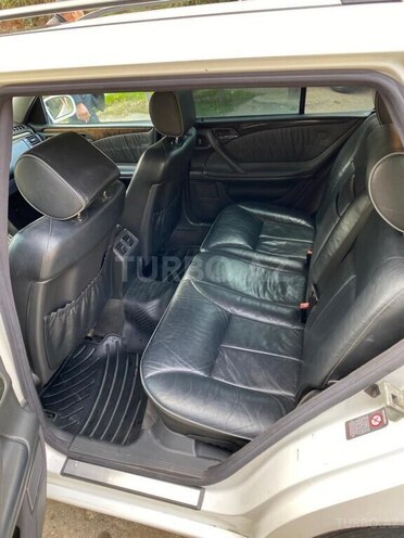 Mercedes E 240 2001, 400,000 km - 2.6 л - Bakı