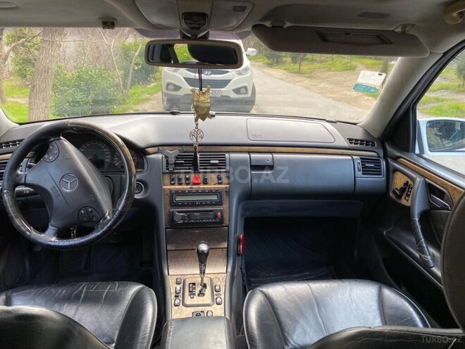 Mercedes E 240 2001, 400,000 km - 2.6 л - Bakı