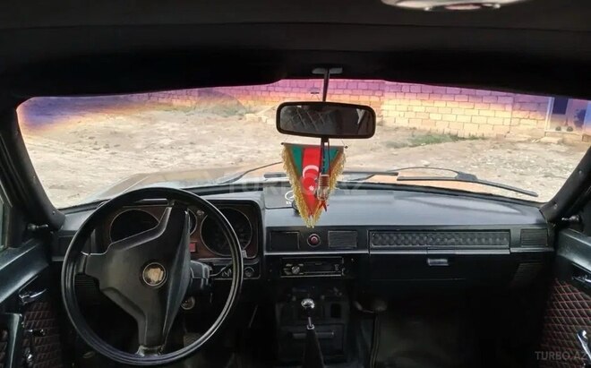 GAZ 24 1986, 380,000 km - 2.5 l - Xaçmaz