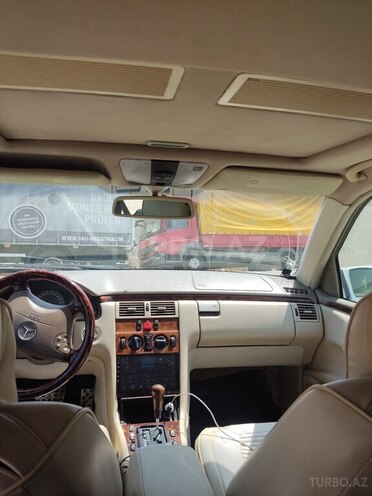 Mercedes E 240 1999, 123,580 km - 2.4 l - Bakı