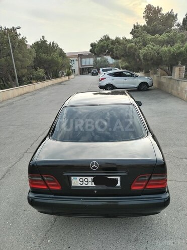 Mercedes E 220 d 1999, 378,816 km - 2.2 л - Bakı