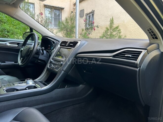 Ford Fusion (North America)-10