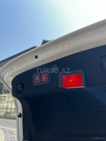 Mercedes C 300 2015, 179,700 km - 2.0 l - Bakı