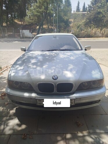 BMW 520 2001, 280,000 km - 2.2 l - Masallı