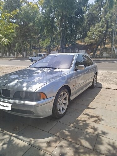 BMW 520 2001, 280,000 km - 2.2 l - Masallı