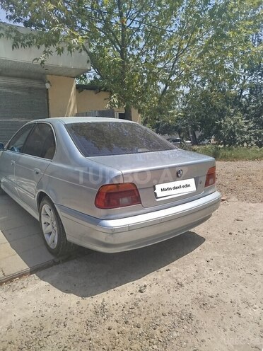 BMW 520 2001, 280,000 km - 2.2 l - Masallı