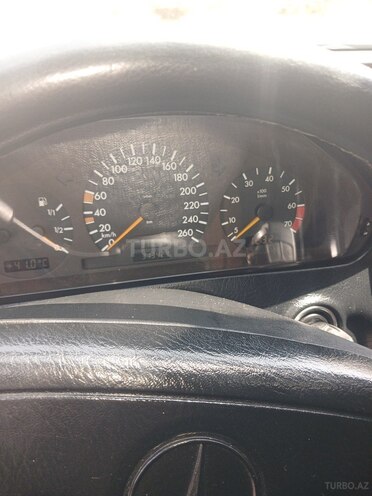 Mercedes C 240 1997, 311,000 km - 2.4 л - Qəbələ