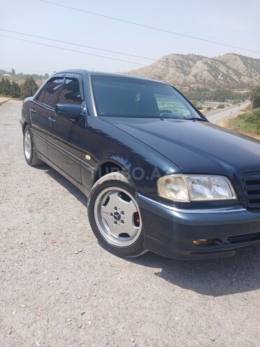 Mercedes C 240 1997, 311,000 km - 2.4 л - Qəbələ
