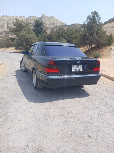 Mercedes C 240 1997, 311,000 km - 2.4 л - Qəbələ