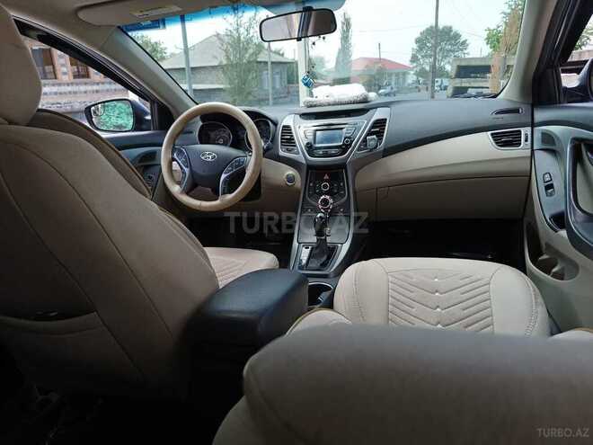 Hyundai Elantra 2015, 137,700 km - 1.8 л - Qax