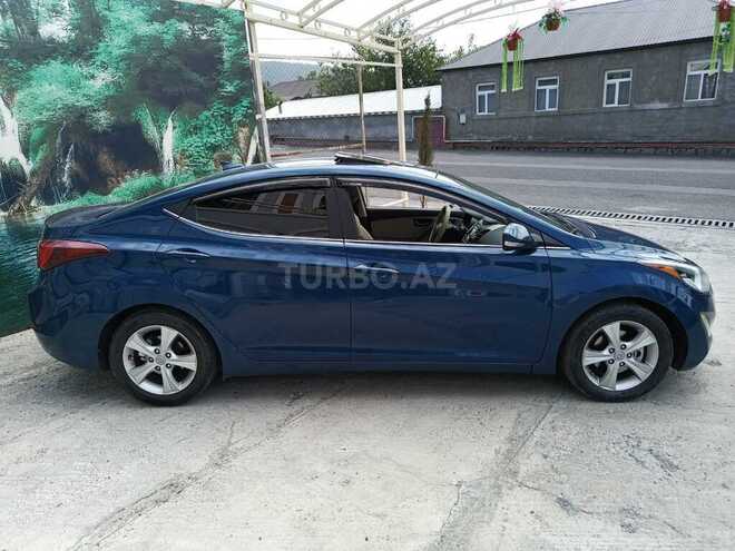 Hyundai Elantra 2015, 137,700 km - 1.8 л - Qax