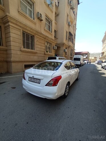 Nissan Sunny 2013, 230,000 km - 1.5 л - Bakı