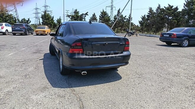 Opel Vectra 1996, 306,020 km - 1.8 l - Bakı