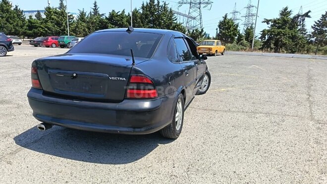 Opel Vectra 1996, 306,020 km - 1.8 l - Bakı