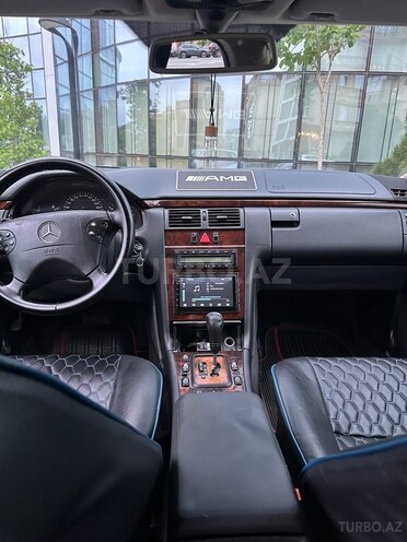 Mercedes E 240 1999, 384,000 km - 2.4 l - Bakı