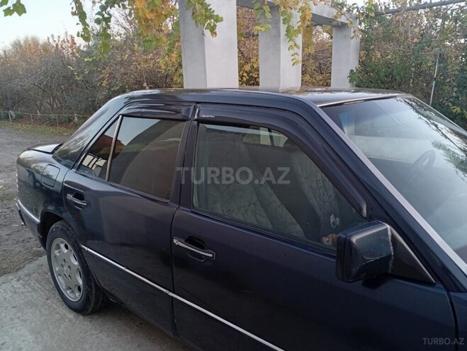 Mercedes E 250 1992, 350,000 km - 2.5 l - Salyan