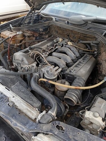Mercedes E 250 1992, 350,000 km - 2.5 l - Salyan