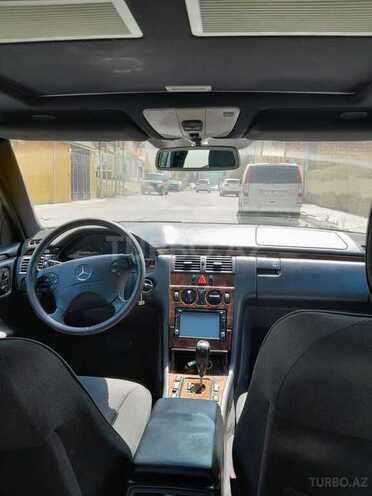 Mercedes E 270 1999, 450,000 km - 2.7 l - Bakı